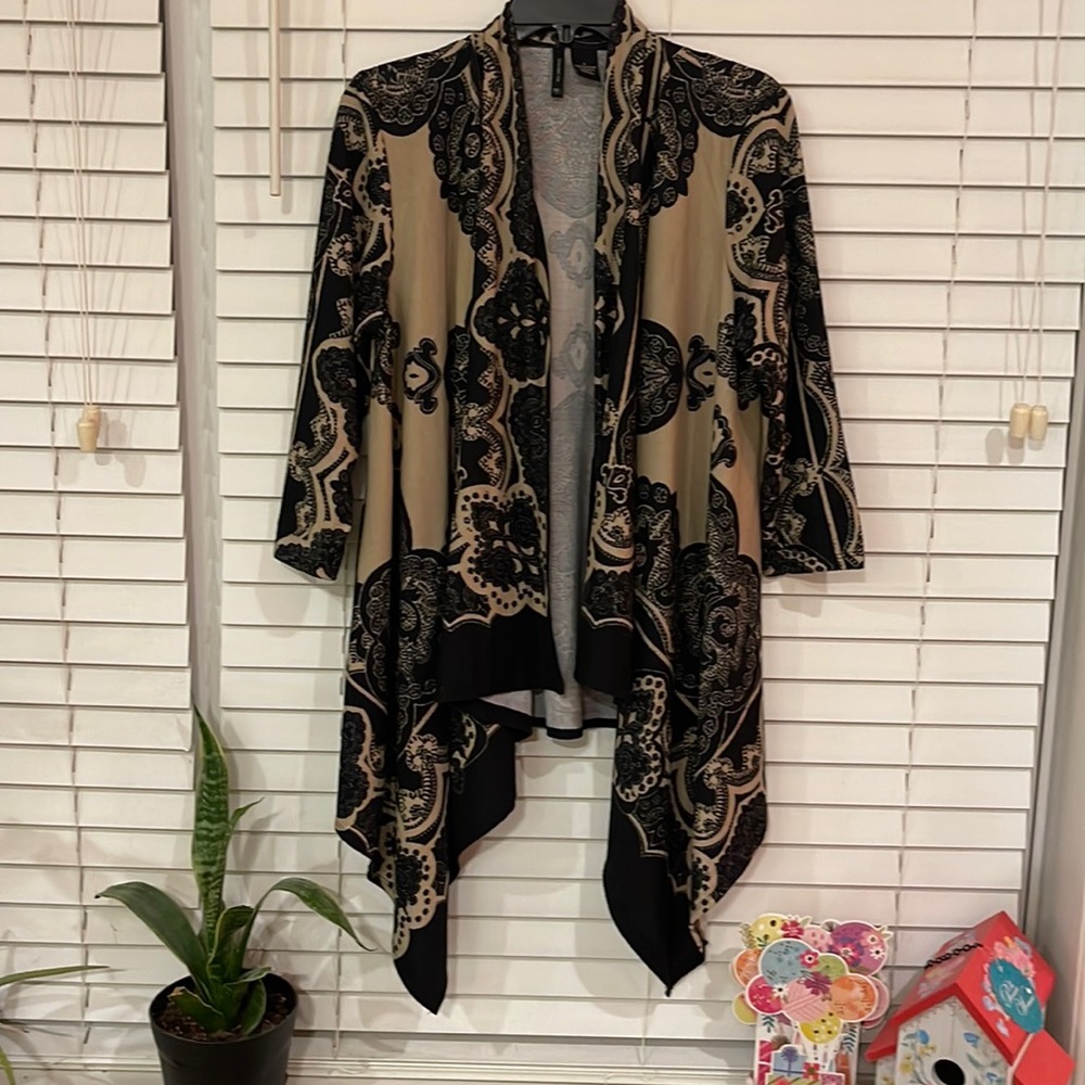 Gorgeous top!!! Damask print
